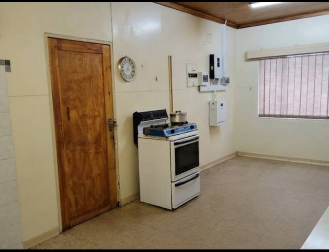 3 BEDROOM HOUSE FOR SALE IN VANDERBIJLPARK CW 5